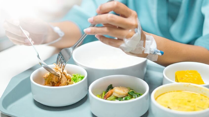 Chế độ dinh dưỡng hợp lý cho bệnh nhân ung thư thanh quản- Ảnh 3.