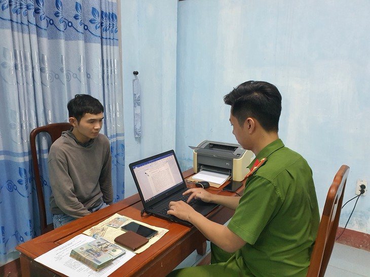 Trộm tài sản tại khách sạn ở TPHCM rồi trốn ra Thừa Thiên Huế- Ảnh 1. Trộm tài sản tại khách sạn ở TPHCM rồi trốn ra Thừa Thiên Huế- Ảnh 1.