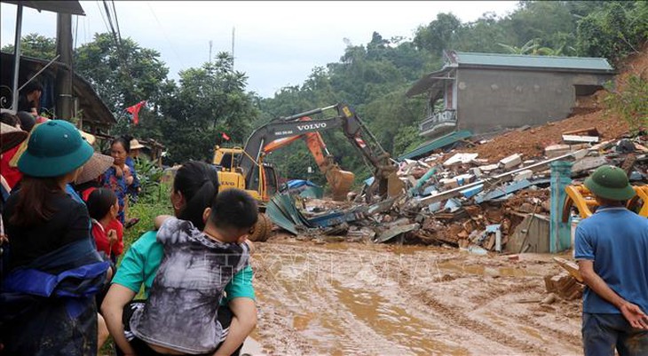 Sẵn sàng lực lượng, chủ động triển khai các phương án hộ đê- Ảnh 4. Sẵn sàng lực lượng, chủ động triển khai các phương án hộ đê- Ảnh 4.