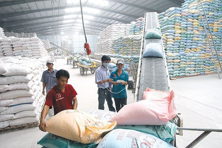 Hỗ trợ 200 tấn gạo cho 14 địa phương bị ảnh hưởng bão số 3- Ảnh 1. Hỗ trợ 200 tấn gạo cho 14 địa phương bị ảnh hưởng bão số 3- Ảnh 1.