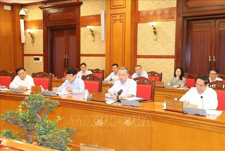 Tổng Bí thư, Chủ tịch nước Tô Lâm chủ trì họp Bộ Chính trị chỉ đạo việc khắc phục hậu quả bão số 3- Ảnh 2. Tổng Bí thư, Chủ tịch nước Tô Lâm chủ trì họp Bộ Chính trị chỉ đạo việc khắc phục hậu quả bão số 3- Ảnh 2.