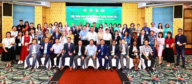 Nâng cao năng lực, chất lượng xét nghiệm chẩn đoán lao tại Việt Nam và các quốc gia trong khu vực
- Ảnh 6. Nâng cao năng lực, chất lượng xét nghiệm chẩn đoán lao tại Việt Nam và các quốc gia trong khu vực
- Ảnh 6.