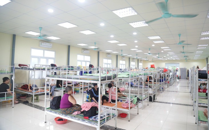 Bệnh viện K miễn phí lưu trú và suất ăn, người bệnh khó khăn, ảnh hưởng mưa bão yên tâm điều trị 
