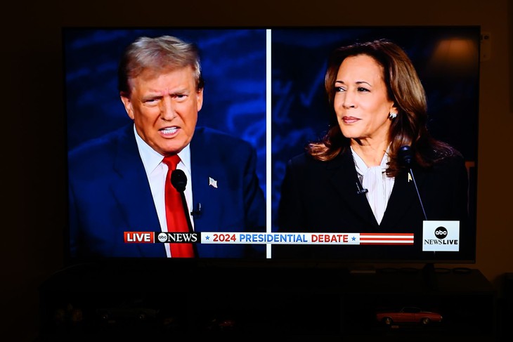 Bầu cử Mỹ 2024: Bà Harris đánh bại ông Trump trong cuộc tranh luận, nhưng chưa đảm bảo thắng cử- Ảnh 1. Bầu cử Mỹ 2024: Bà Harris đánh bại ông Trump trong cuộc tranh luận, nhưng chưa đảm bảo thắng cử- Ảnh 1.