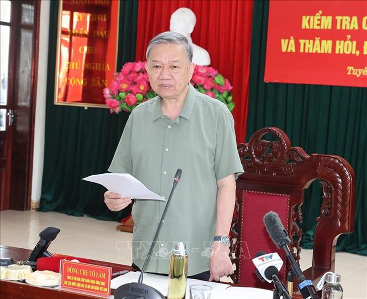 Tổng Bí thư, Chủ tịch nước Tô Lâm kiểm tra công tác phòng, chống lụt bão tại Tuyên Quang- Ảnh 1. Tổng Bí thư, Chủ tịch nước Tô Lâm kiểm tra công tác phòng, chống lụt bão tại Tuyên Quang- Ảnh 1.