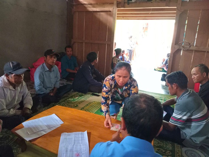 Cụ bà hơn trăm tuổi mang tiền tiết kiệm ủng hộ đồng bào vùng thiên tai ở miền Bắc- Ảnh 2. Cụ bà hơn trăm tuổi mang tiền tiết kiệm ủng hộ đồng bào vùng thiên tai ở miền Bắc- Ảnh 2.