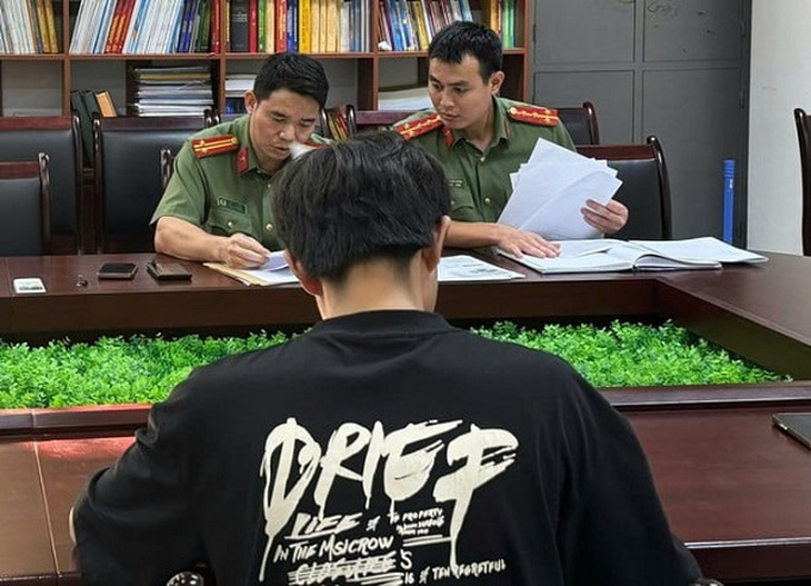 Công an Hà Nội thông tin vụ mạo danh Liên đoàn xiếc Việt Nam ủng hộ bão lũ 10.000 đồng- Ảnh 1. Công an Hà Nội thông tin vụ mạo danh Liên đoàn xiếc Việt Nam ủng hộ bão lũ 10.000 đồng- Ảnh 1.