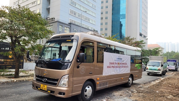 Chuyến xe thiện nguyện chất đầy yêu thương của Báo Sức khỏe và Đời sống đến với bà con vùng lũ Trấn Yên, tỉnh Yên Bái- Ảnh 3. Chuyến xe thiện nguyện chất đầy yêu thương của Báo Sức khỏe và Đời sống đến với bà con vùng lũ Trấn Yên, tỉnh Yên Bái- Ảnh 3.