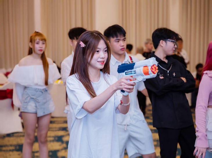 Bé Quỳnh FF lần đầu tiên chia sẻ về Gaming Creator - lĩnh vực nghề nghiệp nhiều hứa hẹn- Ảnh 3. Bé Quỳnh FF lần đầu tiên chia sẻ về Gaming Creator - lĩnh vực nghề nghiệp nhiều hứa hẹn- Ảnh 3.