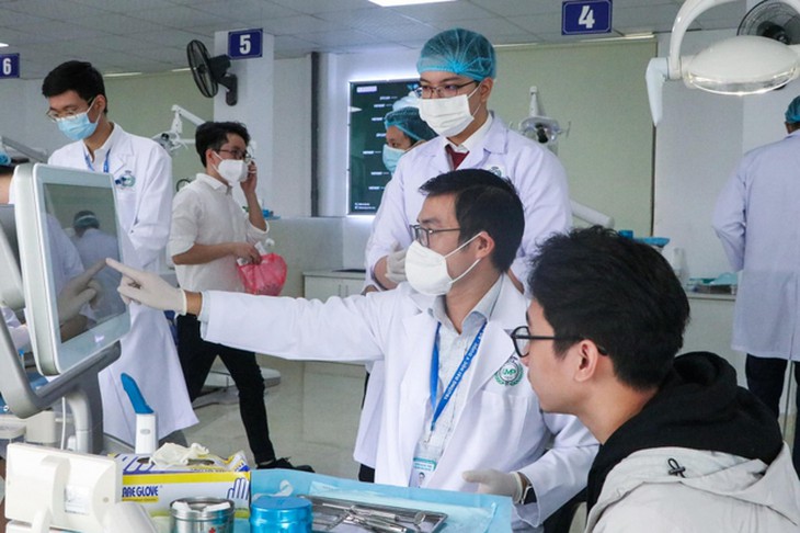 Bộ Y tế đề xuất hỗ trợ học phí cho sinh viên y dược như ngành sư phạm- Ảnh 1.