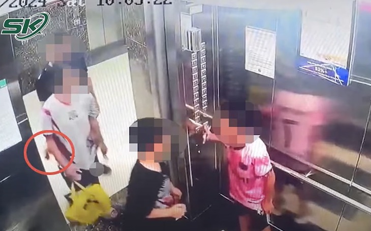 Phẫn nộ cô gái bị người đàn ông sàm sỡ trong thang máy chung cư