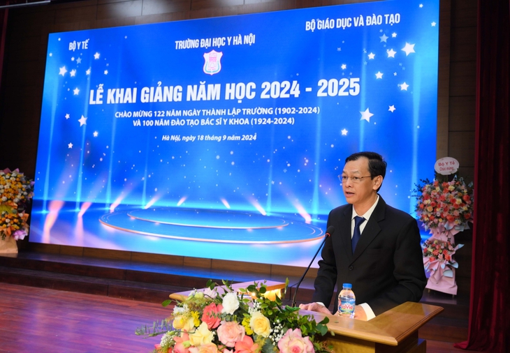 Thứ trưởng Bộ Y tế giao 5 nhiệm vụ cho Trường Đại học Y Hà Nội- Ảnh 1. Thứ trưởng Bộ Y tế giao 5 nhiệm vụ cho Trường Đại học Y Hà Nội- Ảnh 1.