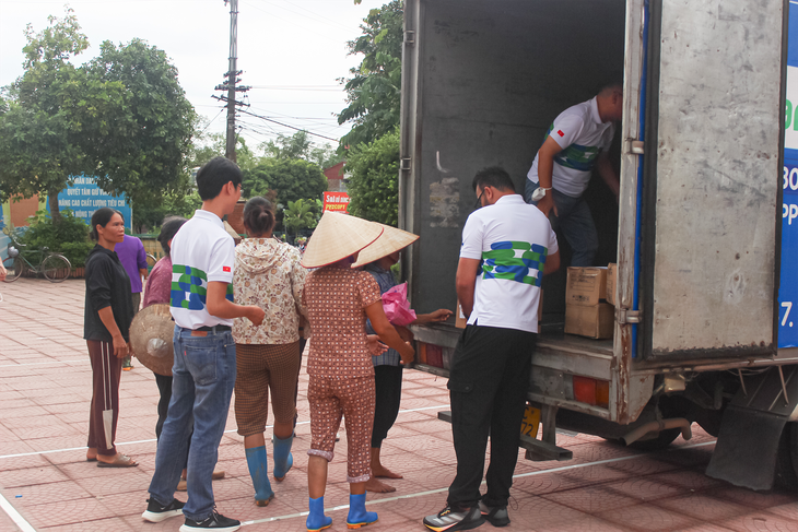 Pharmacity tặng thuốc và nước lọc cho người dân xã Hiền Lương, Phú Thọ- Ảnh 3. Pharmacity tặng thuốc và nước lọc cho người dân xã Hiền Lương, Phú Thọ- Ảnh 3.