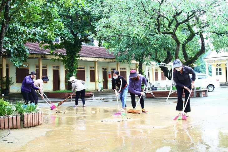 Những ngôi nhà nổi an toàn mùa lũ ở làng du lịch tốt nhất thế giới- Ảnh 10.