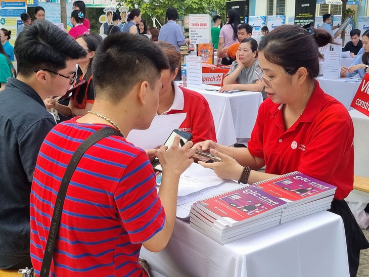 Thị trường tuyển dụng lao động yêu cầu công việc có những kỹ năng mới- Ảnh 1. Thị trường tuyển dụng lao động yêu cầu công việc có những kỹ năng mới- Ảnh 1.
