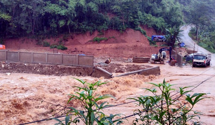 Huyện vùng biên Mường Lát, Thanh Hoá sơ tán khẩn cấp gần 250 hộ dân- Ảnh 3.