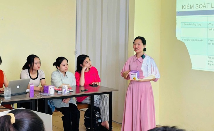 Chuyện về nữ dược sĩ nỗ lực giúp phụ nữ xây dựng thói quen vệ sinh đúng cách- Ảnh 4. Chuyện về nữ dược sĩ nỗ lực giúp phụ nữ xây dựng thói quen vệ sinh đúng cách- Ảnh 4.