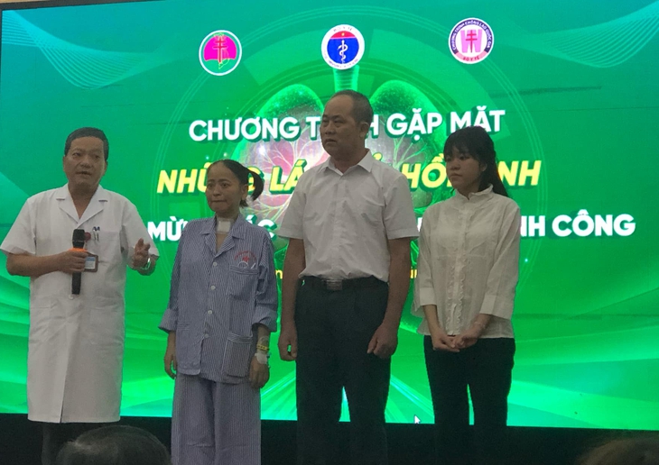 Xúc động cuộc hội ngộ của những bệnh nhân sau ghép phổi- Ảnh 1. Xúc động cuộc hội ngộ của những bệnh nhân sau ghép phổi- Ảnh 1.