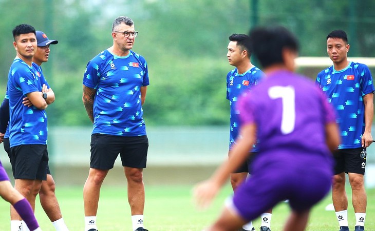 Bất ngờ cái tên lạ Maxwell James Peereboom trong đội hình tuyển U17 Việt Nam- Ảnh 2. Bất ngờ cái tên lạ Maxwell James Peereboom trong đội hình tuyển U17 Việt Nam- Ảnh 2.