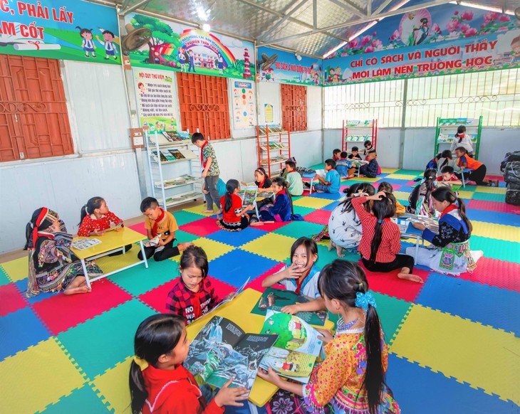 Thư viện Tâm Bình "tiếp bước" năm học mới cho trẻ em vùng cao- Ảnh 2. Thư viện Tâm Bình "tiếp bước" năm học mới cho trẻ em vùng cao- Ảnh 2.