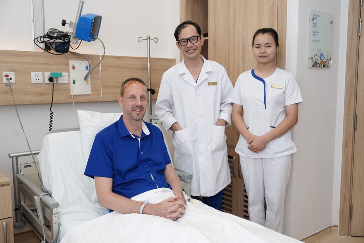 Vinmec phẫu thuật thành công cho bệnh nhân mắc chứng động kinh, dị dạng mạch não hiếm gặp- Ảnh 3. Vinmec phẫu thuật thành công cho bệnh nhân mắc chứng động kinh, dị dạng mạch não hiếm gặp- Ảnh 3.