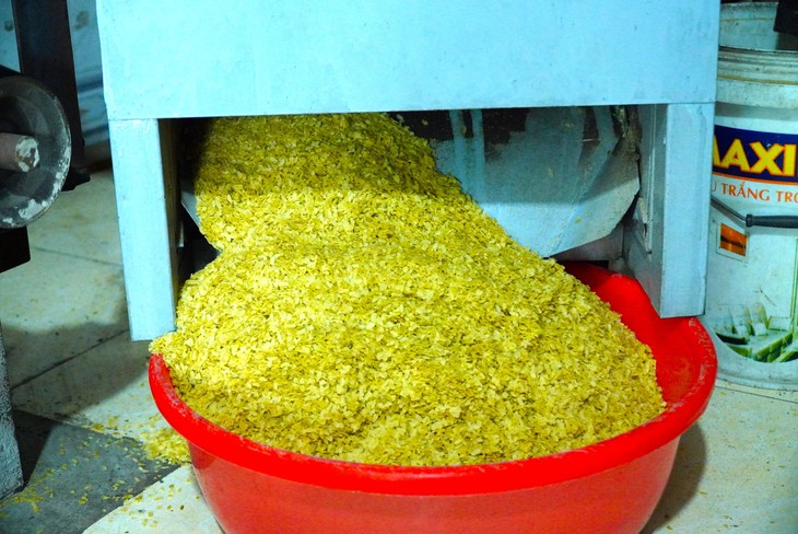 Làng cốm Mễ Trì nhộn nhịp ngày đêm làm đặc sản mùa thu- Ảnh 11.