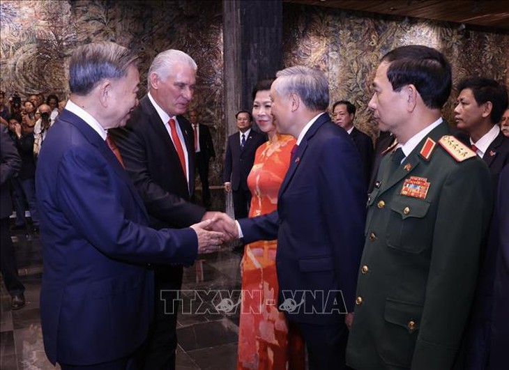 Bí thư Thứ nhất, Chủ tịch nước Cuba chủ trì Lễ đón chính thức Tổng Bí thư, Chủ tịch nước Tô Lâm- Ảnh 1. Bí thư Thứ nhất, Chủ tịch nước Cuba chủ trì Lễ đón chính thức Tổng Bí thư, Chủ tịch nước Tô Lâm- Ảnh 1.