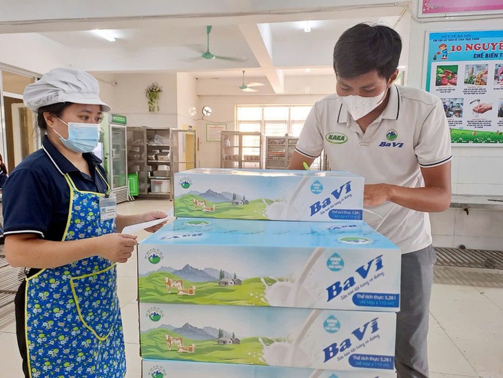 Tăng vai trò giám sát của phụ huynh với bữa ăn bán trú- Ảnh 4.