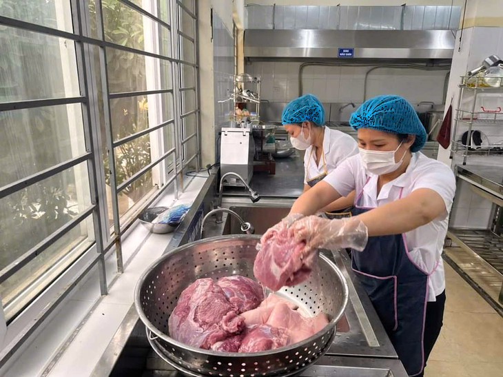 Tăng vai trò giám sát của phụ huynh với bữa ăn bán trú- Ảnh 5.