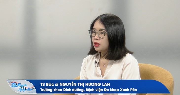 Chuyên gia gợi ý cách sử dụng muối đúng cách để bảo vệ sức khỏe tim mạch- Ảnh 1.