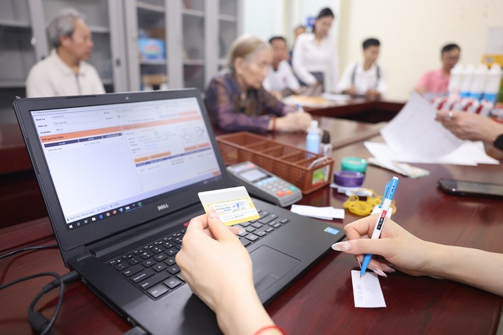 Bưu điện Việt Nam khôi phục hoàn toàn dịch vụ chuyển phát, chi trả lương hưu sau bão số 3- Ảnh 1. Bưu điện Việt Nam khôi phục hoàn toàn dịch vụ chuyển phát, chi trả lương hưu sau bão số 3- Ảnh 1.