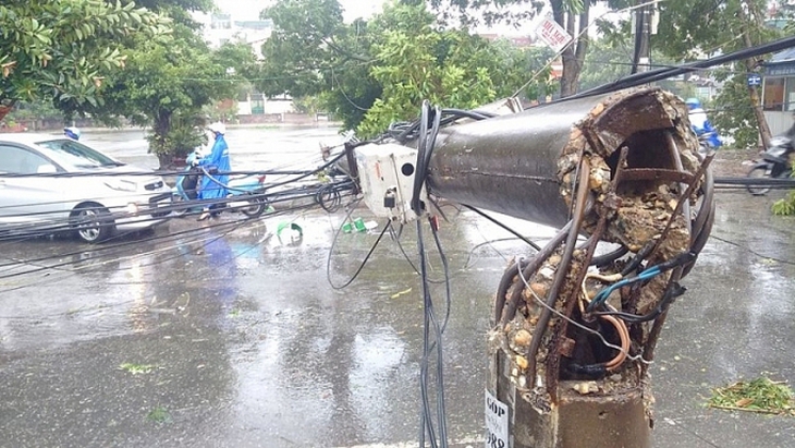 Tai nạn điện giật trong mùa mưa bão và cách sơ cứu đúng- Ảnh 1. Tai nạn điện giật trong mùa mưa bão và cách sơ cứu đúng- Ảnh 1.