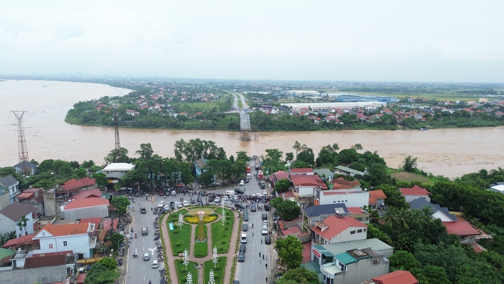 Bộ GTVT đánh giá như thế nào về đề xuất xây mới cầu Phong Châu?- Ảnh 2. Bộ GTVT đánh giá như thế nào về đề xuất xây mới cầu Phong Châu?- Ảnh 2.