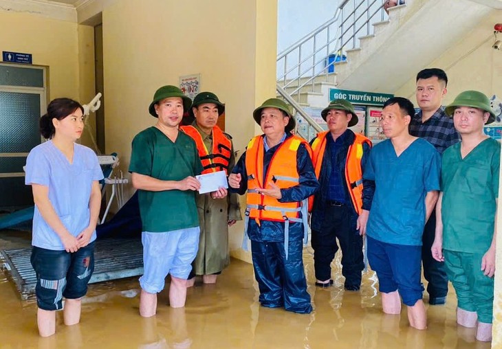 Yên Bái 'kích hoạt' các tổ cấp cứu ngoại viện sẵn sàng cứu chữa người dân- Ảnh 3. Yên Bái 'kích hoạt' các tổ cấp cứu ngoại viện sẵn sàng cứu chữa người dân- Ảnh 3.