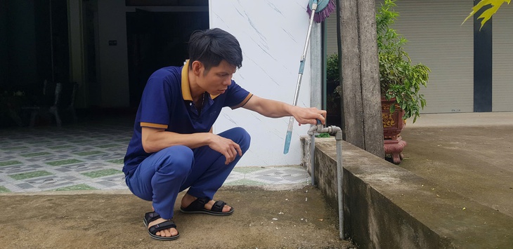 Dân lo lắng khi nước sạch... không sạch- Ảnh 2.