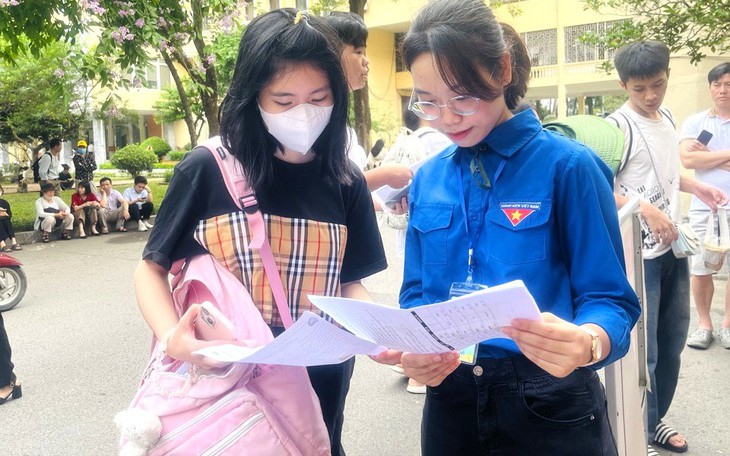 Vì sao không "chốt" môn thi thứ ba vào lớp 10 là tiếng Anh?