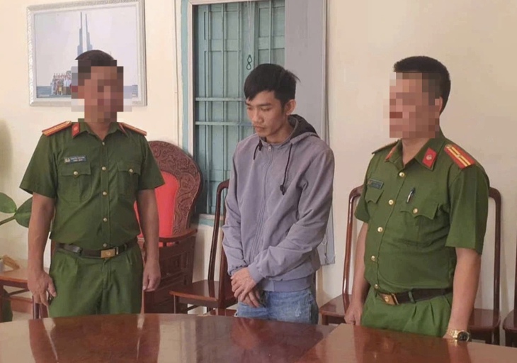 Đầu tư sàn giao dịch ảo trên mạng thua lỗ, nhân viên ngân hàng lừa đảo hàng tỷ đồng- Ảnh 1. Đầu tư sàn giao dịch ảo trên mạng thua lỗ, nhân viên ngân hàng lừa đảo hàng tỷ đồng- Ảnh 1.