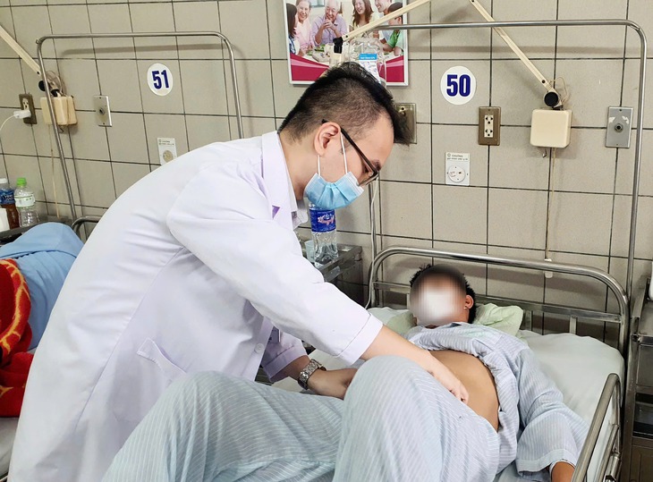 Nguyên nhân khiến nhiều người trẻ mắc suy thận- Ảnh 2. Nguyên nhân khiến nhiều người trẻ mắc suy thận- Ảnh 2.