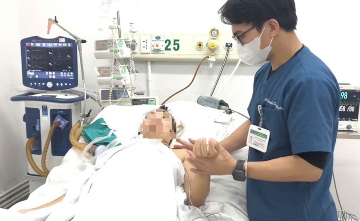Người phụ nữ bất ngờ liệt toàn thân sau mũi tiêm trị đau vai gáy- Ảnh 1. Người phụ nữ bất ngờ liệt toàn thân sau mũi tiêm trị đau vai gáy- Ảnh 1.