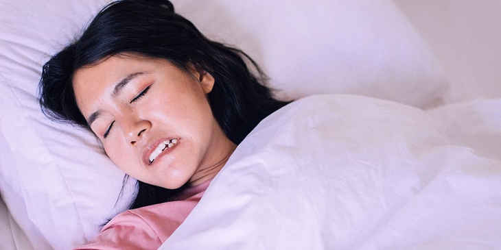 Có thuốc và phương pháp nào điều trị nghiến răng khi ngủ?- Ảnh 2.