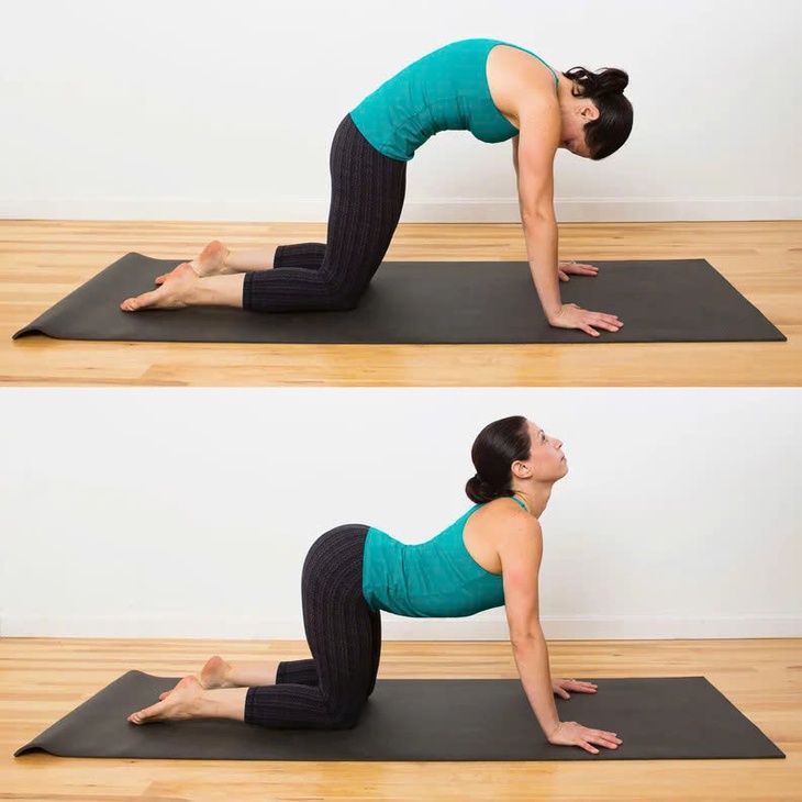 5 tư thế yoga tập ngay trên giường khởi động buổi sáng- Ảnh 2. 5 tư thế yoga tập ngay trên giường khởi động buổi sáng- Ảnh 2.