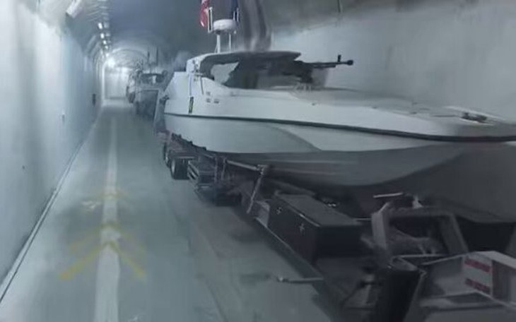 Bên trong căn cứ hải quân ngầm tại Vùng Vịnh của Iran