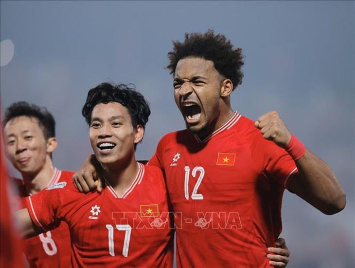 Chung kết lượt đi ASEAN Cup 2024: Xuân Son lập cú đúp, Việt Nam thắng Thái Lan 2-1- Ảnh 7. Chung kết lượt đi ASEAN Cup 2024: Xuân Son lập cú đúp, Việt Nam thắng Thái Lan 2-1- Ảnh 7.