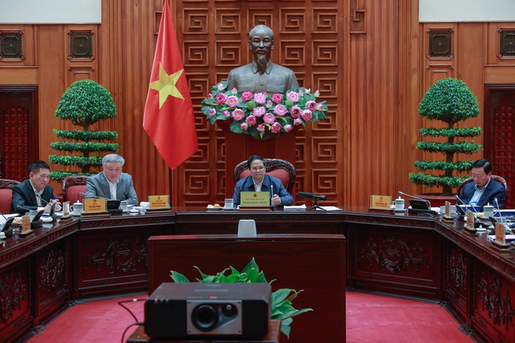 Thủ tướng: Sắp xếp, tinh gọn tổ chức gắn với nâng cao chất lượng đội ngũ công chức, viên chức- Ảnh 1. Thủ tướng: Sắp xếp, tinh gọn tổ chức gắn với nâng cao chất lượng đội ngũ công chức, viên chức- Ảnh 1.