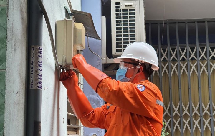 Giá điện giảm còn 5 bậc, người dùng nhiều sẽ phải trả nhiều tiền hơn?- Ảnh 2.