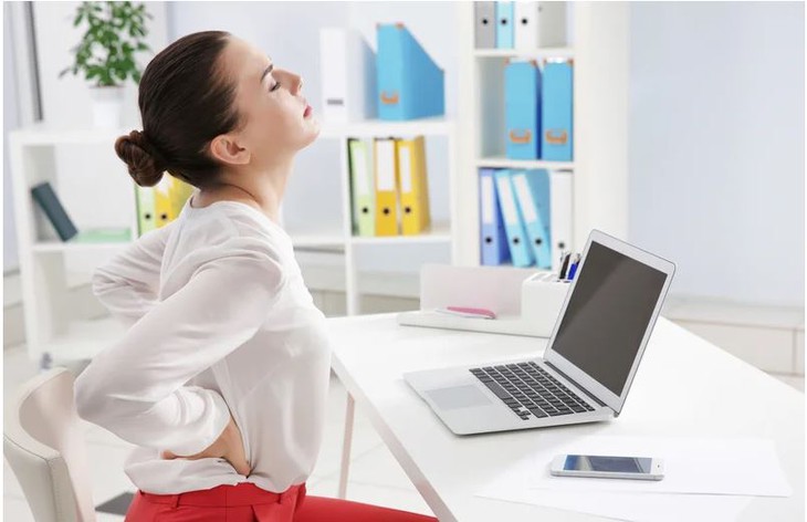 Lý do bất ngờ khiến người trẻ bị thoái hóa cột sống- Ảnh 1. Lý do bất ngờ khiến người trẻ bị thoái hóa cột sống- Ảnh 1.