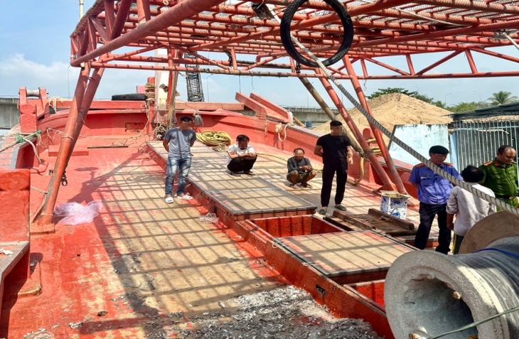 Khởi tố nhóm đối tượng tra tấn ngư dân rồi phi tang xác xuống biển- Ảnh 1. Khởi tố nhóm đối tượng tra tấn ngư dân rồi phi tang xác xuống biển- Ảnh 1.