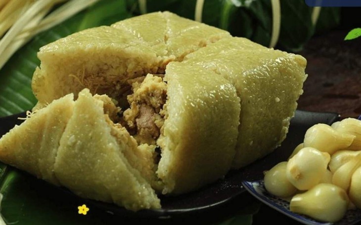 Những người không nên ăn bánh chưng
