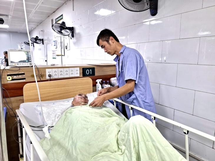 Đốt than tổ ong để sưởi ấm, một phụ nữ tổn thương não- Ảnh 1. Đốt than tổ ong để sưởi ấm, một phụ nữ tổn thương não- Ảnh 1.