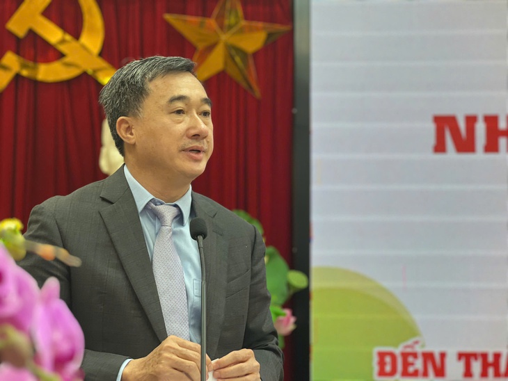 Thứ trưởng Bộ Y tế Trần Văn Thuấn thăm, chúc Tết Bệnh viện Phụ sản Hà Nội - Ảnh 1. Thứ trưởng Bộ Y tế Trần Văn Thuấn thăm, chúc Tết Bệnh viện Phụ sản Hà Nội - Ảnh 1.
